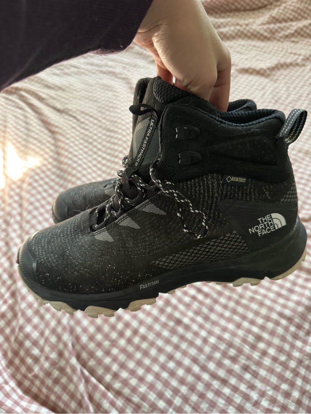 WOMEN'S THE NORTH FACE 'ULTRA FASTPACK III MID' HIKING BOOTS